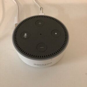 Amazon Echo Dot (2nd Generation) Smart Speaker RS03QR White Preloved